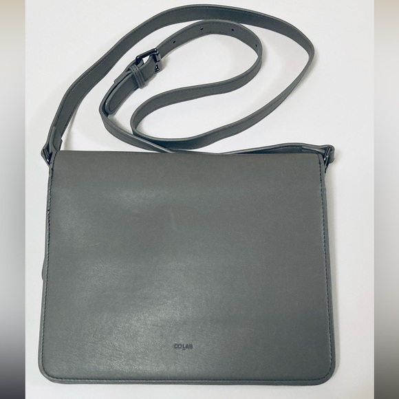 COLAB Montreal Vegan Leather Crossbody Bag Grey Envelope Style Multiple Pockets - Picture 10 of 10